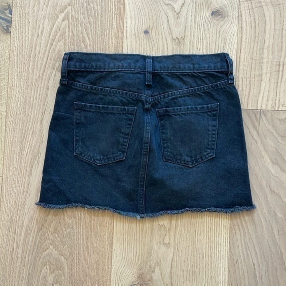Gap Girls Size 10 Black Denim Mini Skirt Raw Hem Adjustable Waist